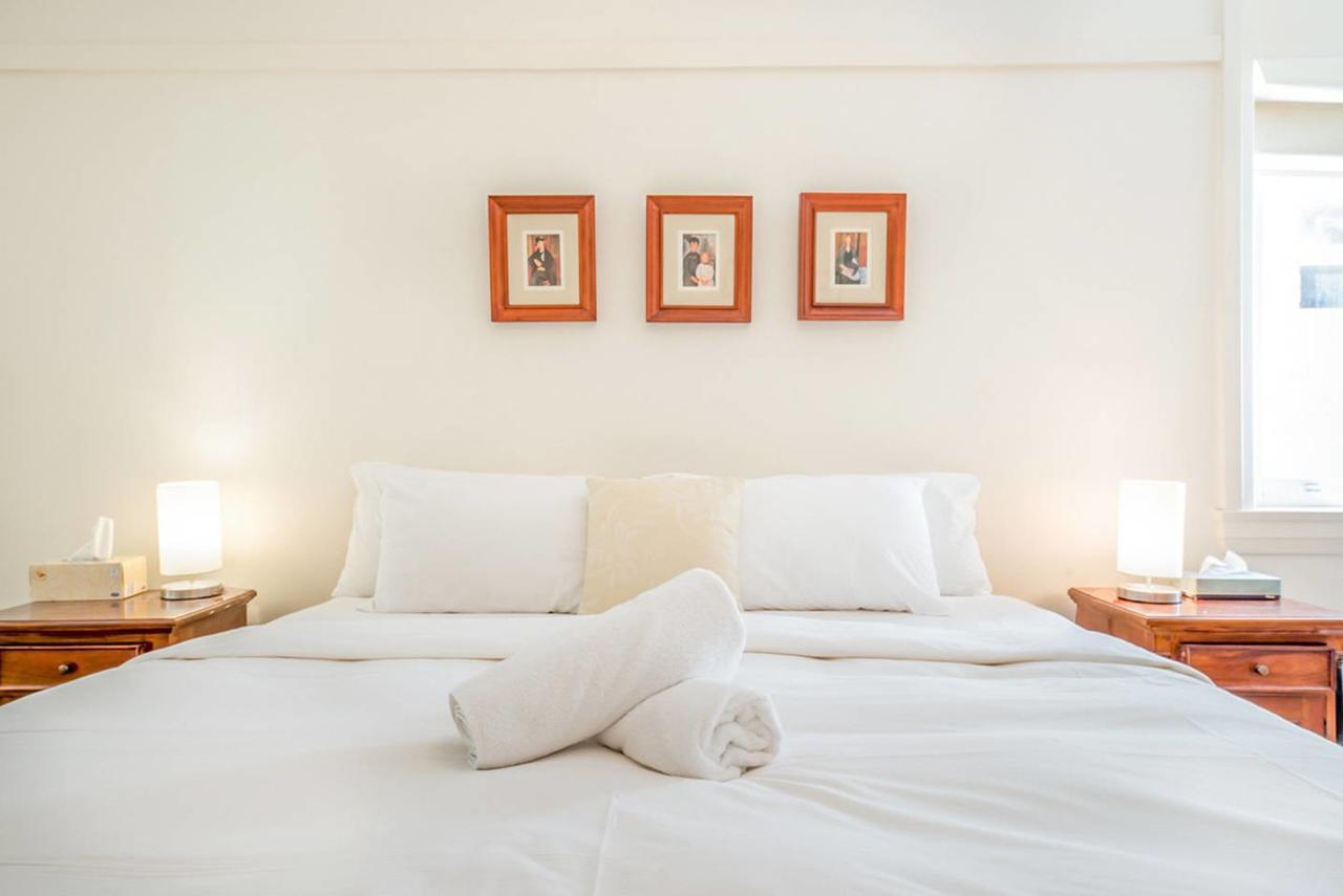 Apartment Spacious Art Deco 2 Bedroom Neutral Bay Gem
